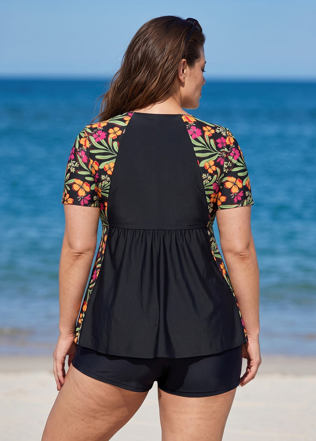 Black Tropical Floral UPF50+ Short Sleeves Modest Plus Size Women's Swimsuit Tankini Top